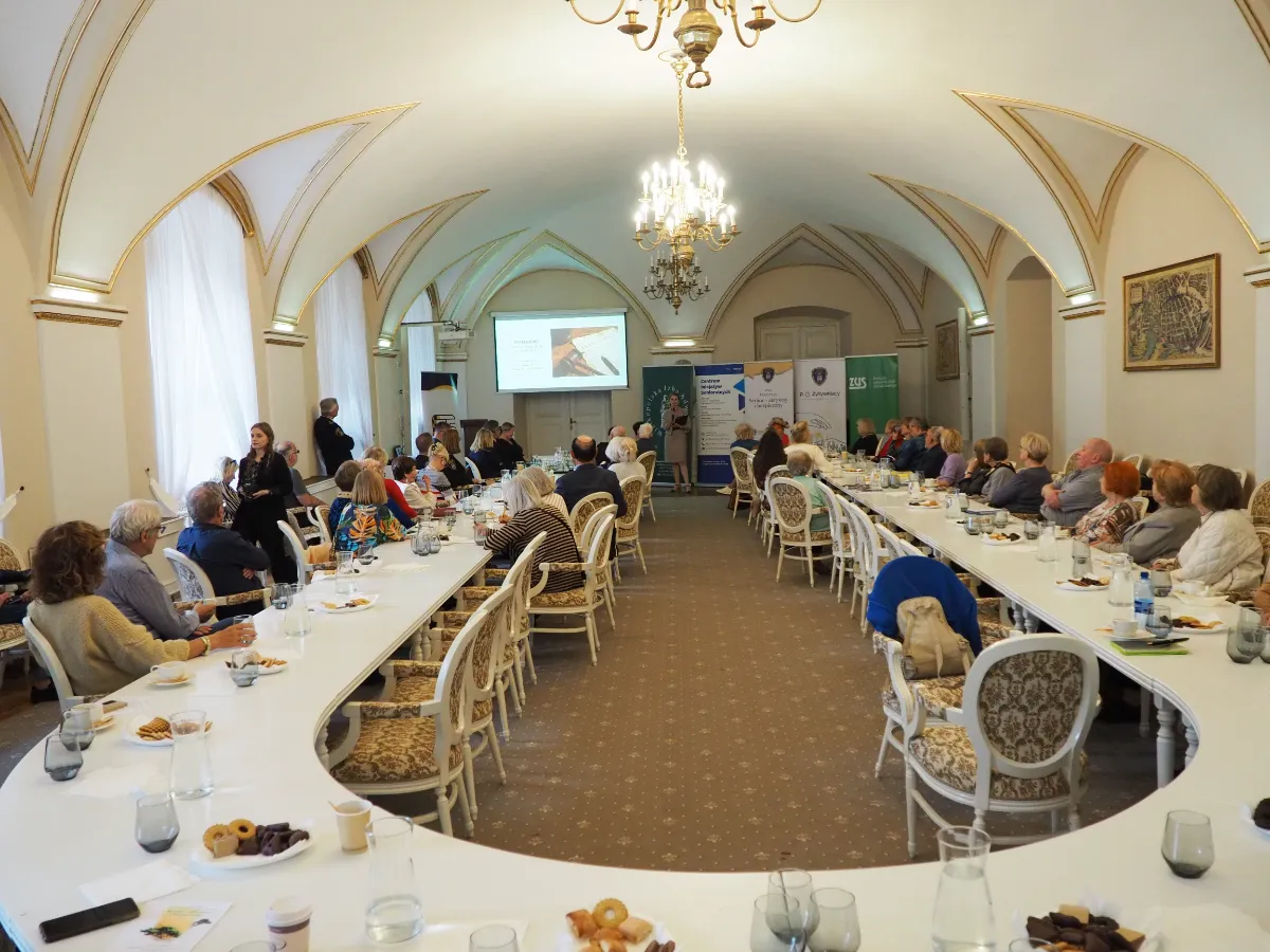 Uczestnicy konferencji „Senior aktywny i bezpieczny”
